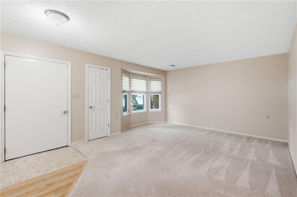 1314 W Jenkins Boulevard