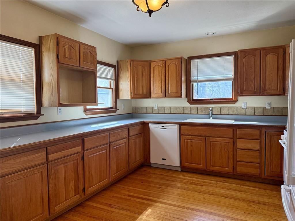 Photo of 423 Yuba Street, Burlington, KS 66839 (MLS # 2608433)