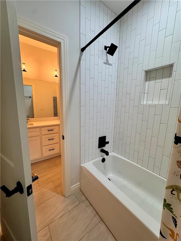 5852 S National Drive