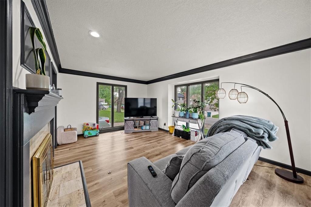 14609 Laquinta Drive