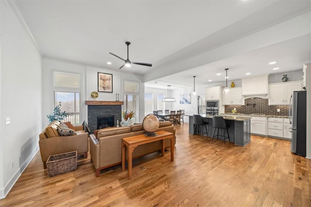 8808 N Clarion Avenue