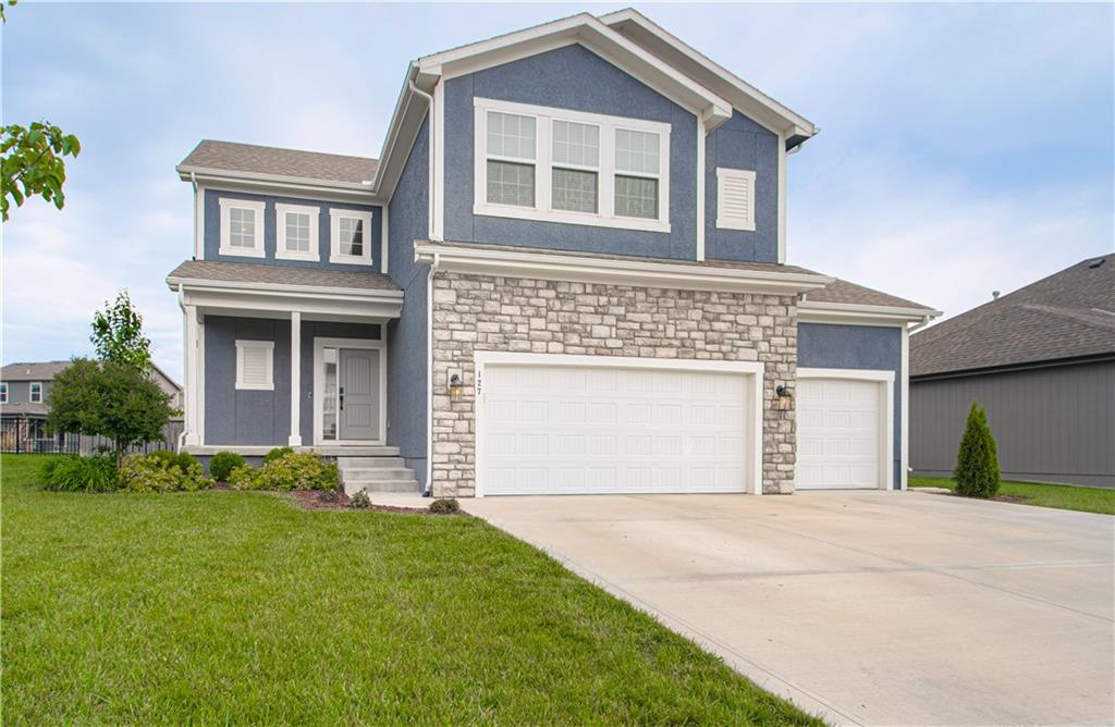 127 SE Briar Valley Lane