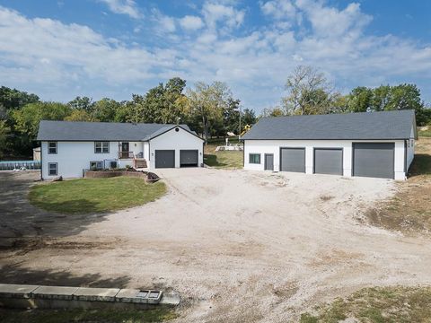 25493 Kansas Avenue Tonganoxie KS 66086