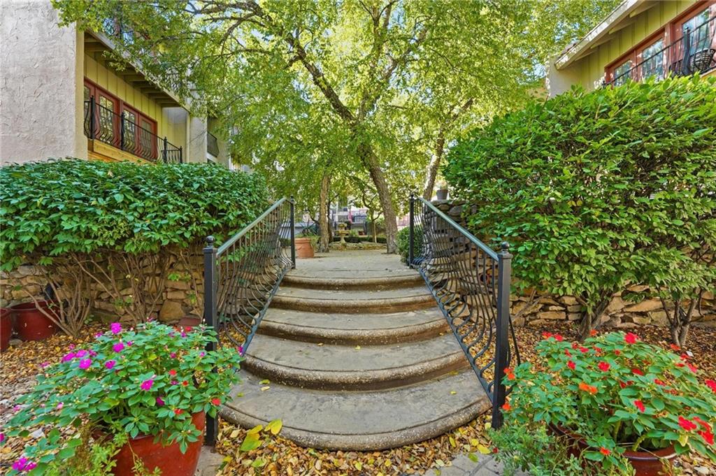 1111 W 46th Street 32