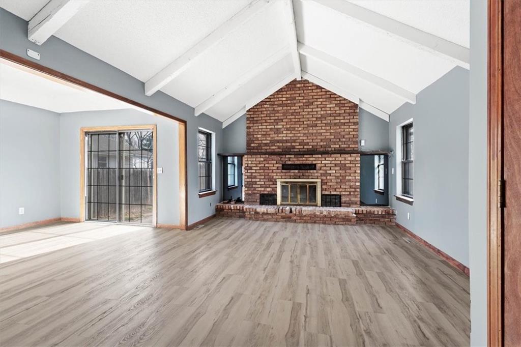 8401 STERLING Avenue