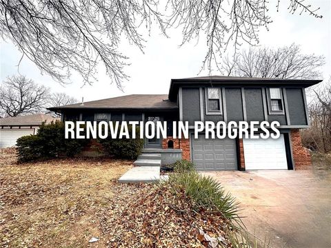 8401 STERLING Avenue Raytown MO 64138