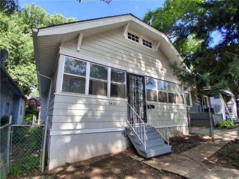Photo of 5410 Olive Street, Kansas City, MO 64130 (MLS # 2626773)