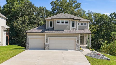 Photo of 5805 Thousand Oaks Drive, Parkville, MO 64152 (MLS # 2640311)