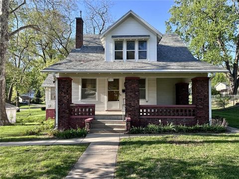 Photo of 3117 Miller Avenue, St Joseph, MO 64506 (MLS # 2615496)