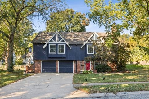 Photo of 9516 Woodson Drive, Overland Park, KS 66207 (MLS # 2581818) Photo of 9516 Woodson Drive, Overland Park, KS 66207 (MLS # 2581818)