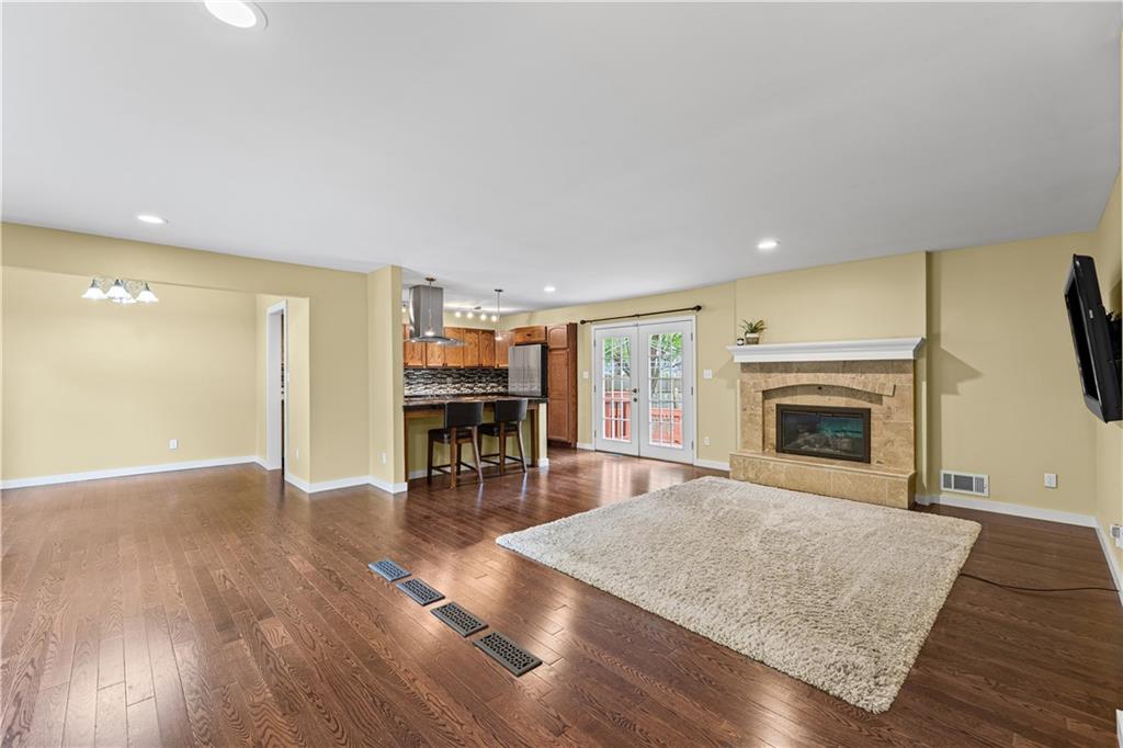 3609 NE Chapel Drive