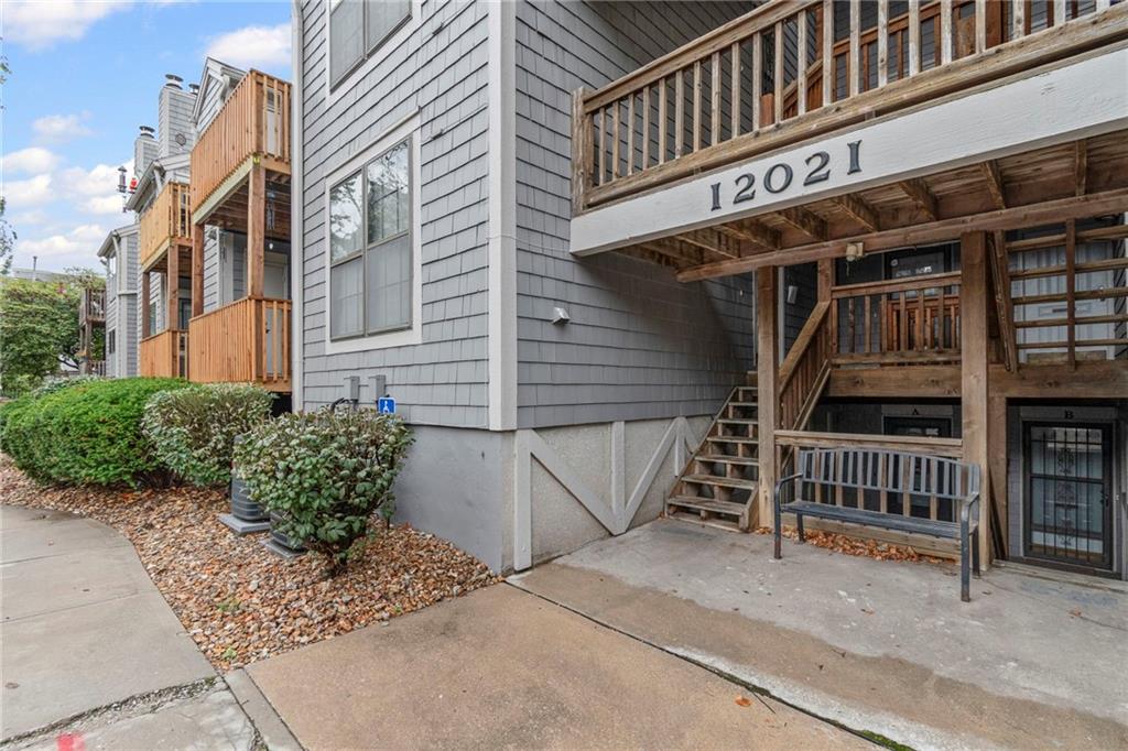 12021 W 58 Place H