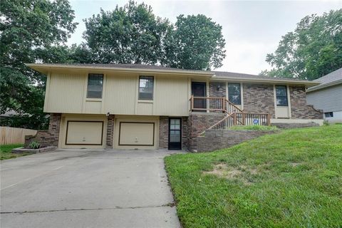 1104 SW Mic-O-Say Drive, Blue Springs, MO 64015 - MLS#: 2567293
