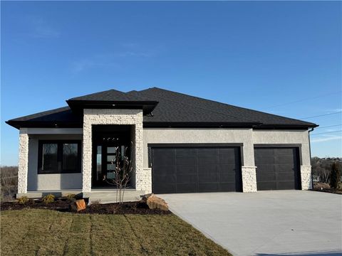 9027 Freedom Circle Lenexa KS 66227