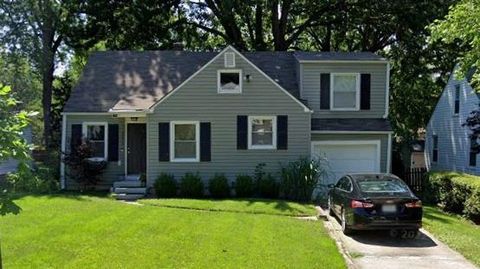 8324 Belleview Avenue Kansas City MO 64114