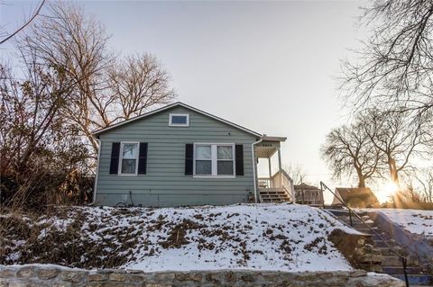 2409 Chestnut Avenue Kansas City MO 64127