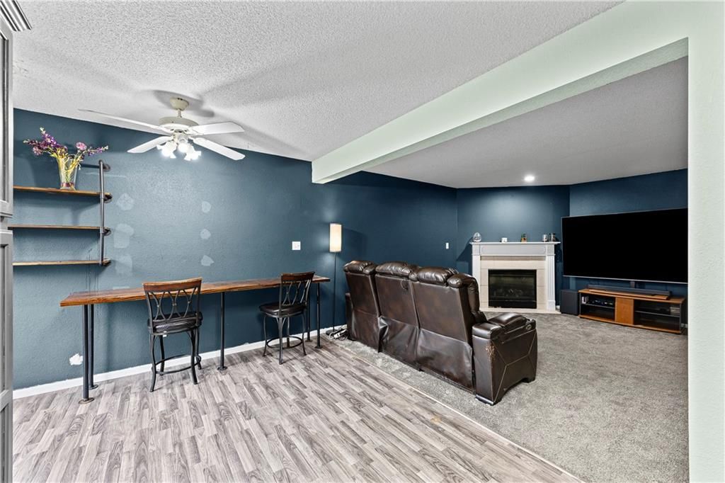 Photo of 1322 SE Lexington Avenue, Lees Summit, MO 64081 (MLS # 2598509)