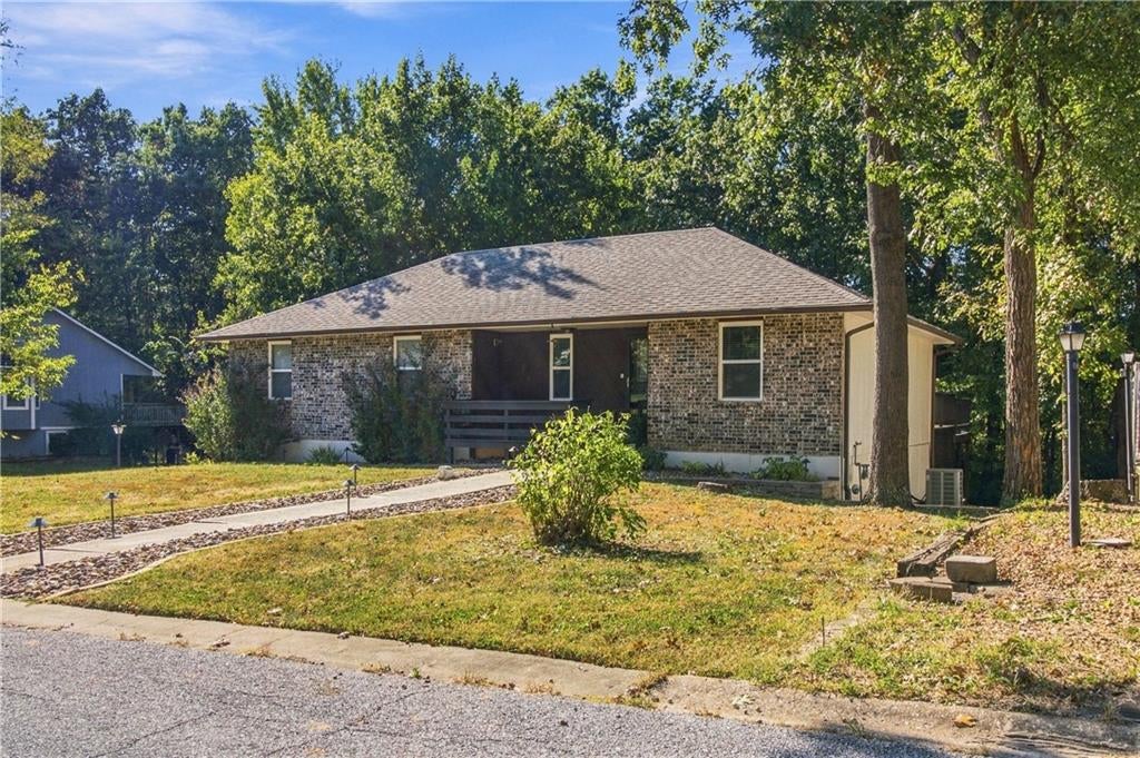 1409 Woodlawn Drive