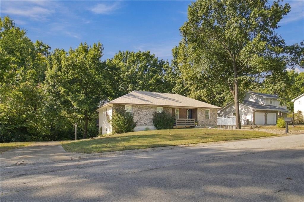 1409 Woodlawn Drive