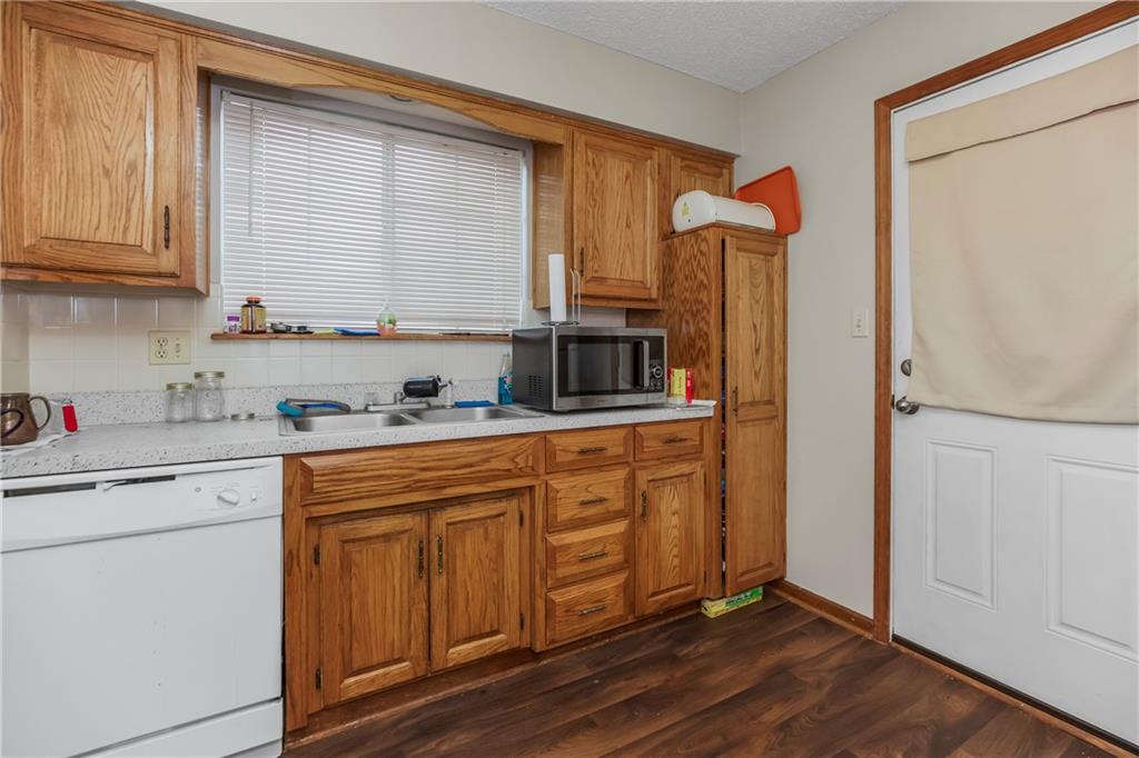 209-211 NW Monroe Street