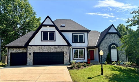 Photo of 6801 N Quincy Circle, Kansas City, MO 64119 (MLS # 2637432)