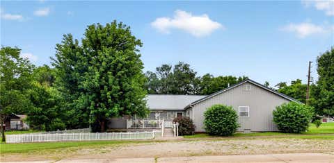 Photo of 423 S Barbee Street, Fort Scott, KS 66701 (MLS # 2628546)