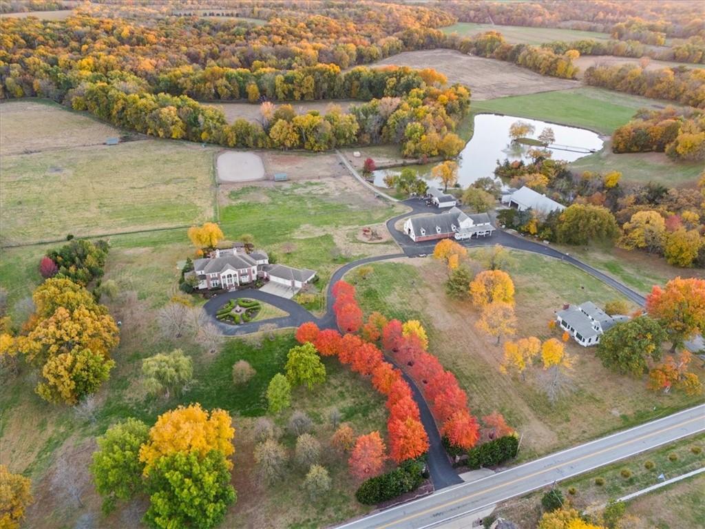 5835 W 167th Street

                                                                             Stilwell                                

                                    , KS - $5,499,999