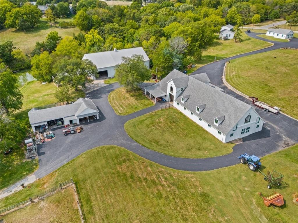 5835 W 167th Street