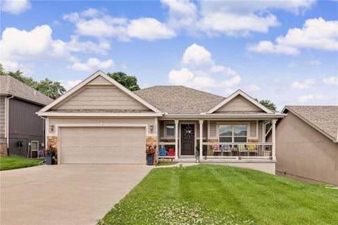 Photo of 5014 N White Avenue, Kansas City, MO 64119 (MLS # 2628022)