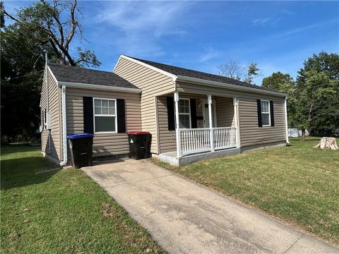 323 Hamilton Drive Warrensburg MO 64093