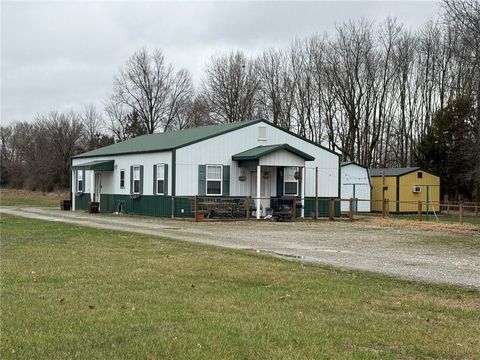 MLS: 2606338