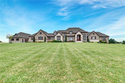 18111 Melrose Drive Overland Park KS 66013