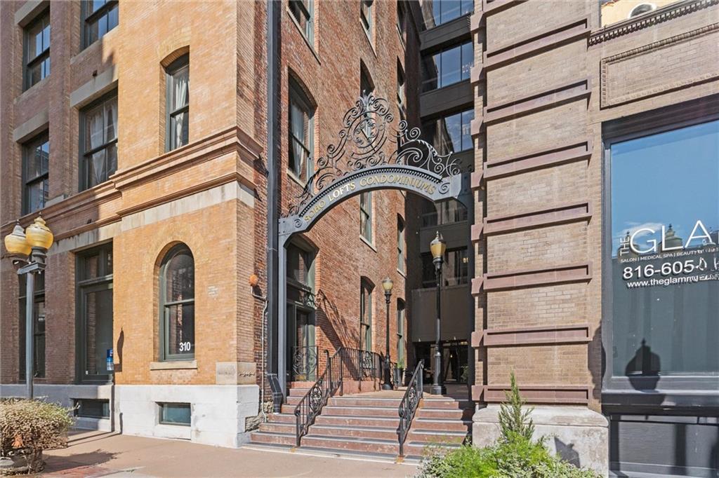 308 W 8TH Street 513