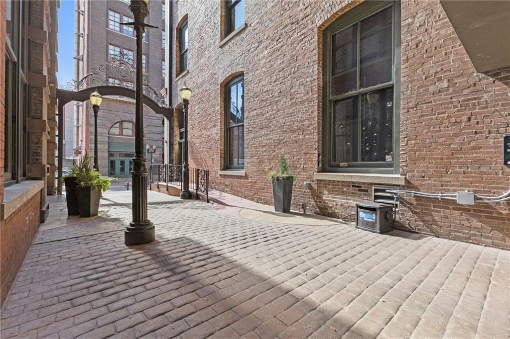 308 W 8TH Street 513