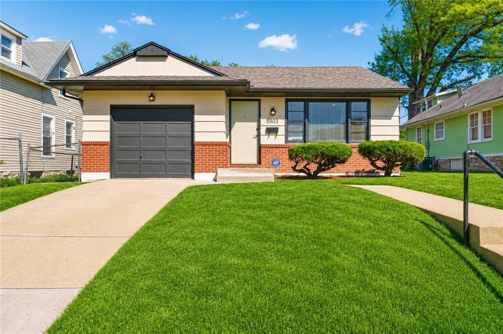 Photo of 5503 Forest Avenue, Kansas City, MO 64110 (MLS # 2618808)
