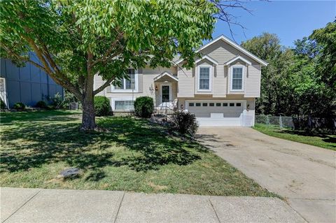816 E Whitney Street, Olathe, KS 66061 - MLS#: 2607954
