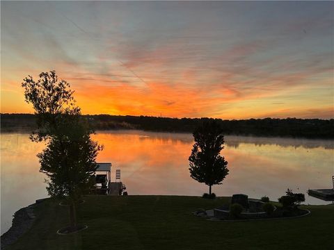 1415 Kensington Lane Raymore MO 64083