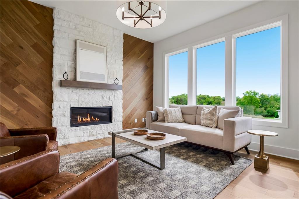 2813 W 175th Place