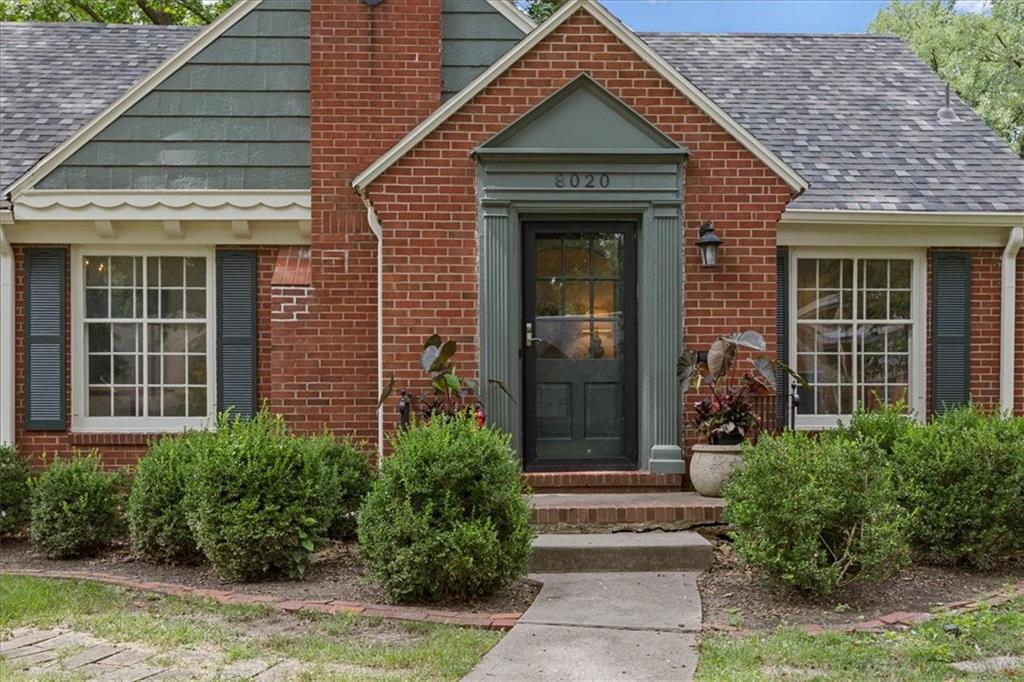 8020 Manor Road