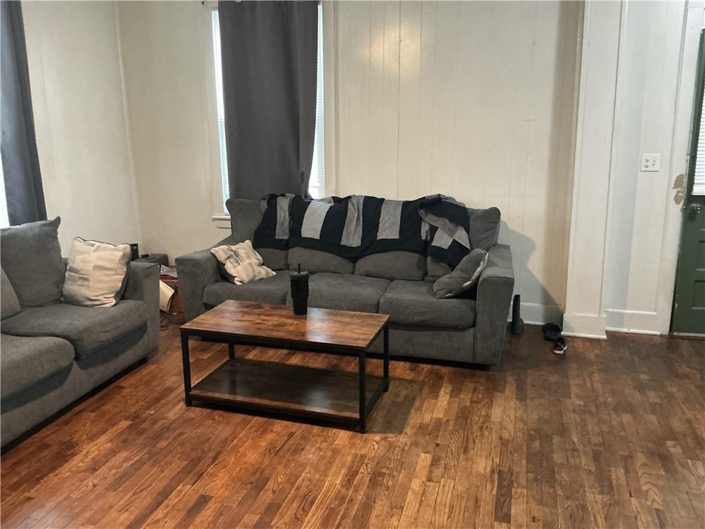 119 W 7th Street