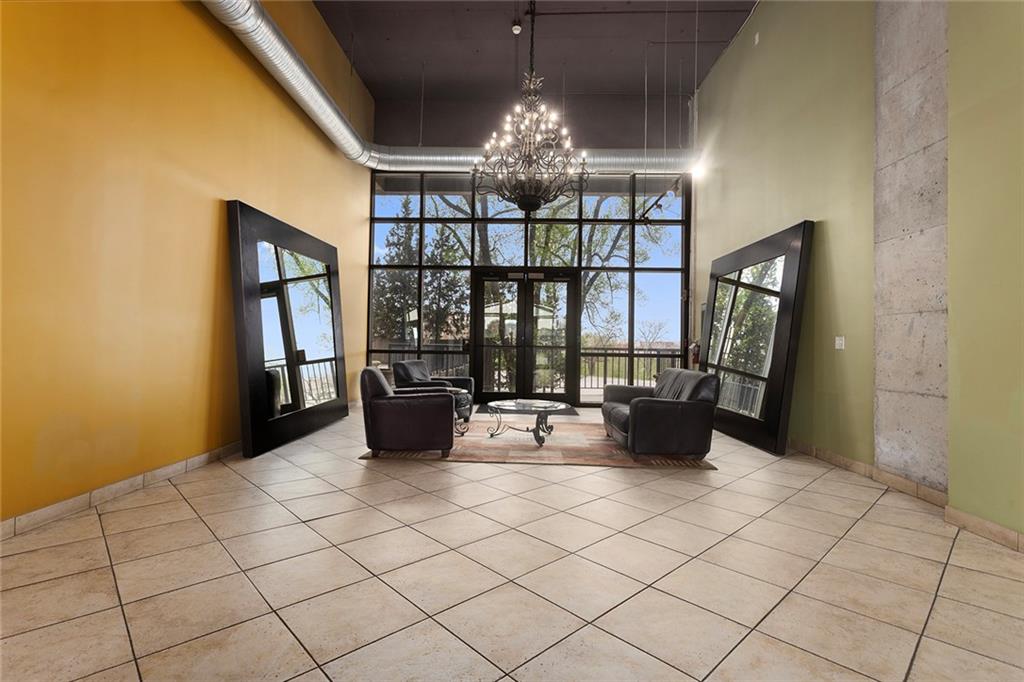 600 Admiral Boulevard 604
