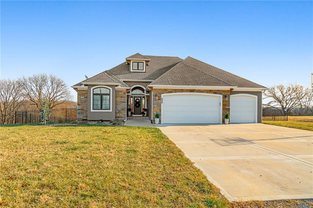 925 County Road B N/A