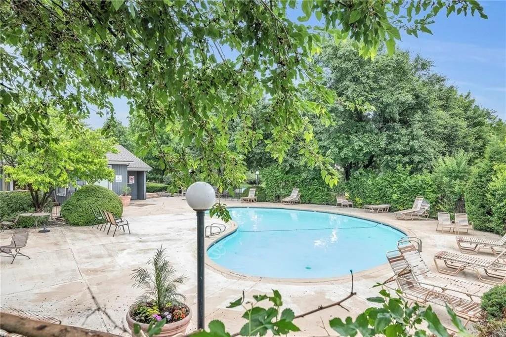 12722 W 110th Terrace