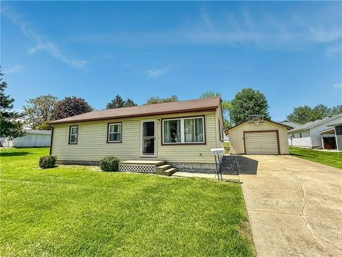 Photo of 710 S VINE Street, Maryville, MO 64468 (MLS # 2616728)