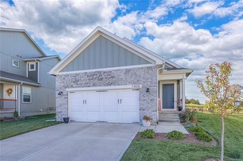 1404 Zennor Court, Raymore, MO 64083 - #: 2577762