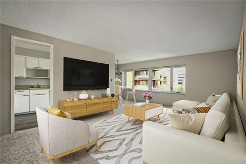 Photo of 4545 Wornall Road #307, Kansas City, MO 64111 (MLS # 2579269)