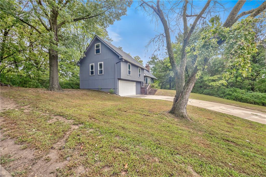 5409 NW Fox Hill Road