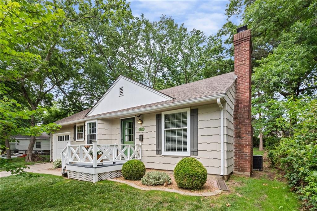 5227 Rosewood Drive