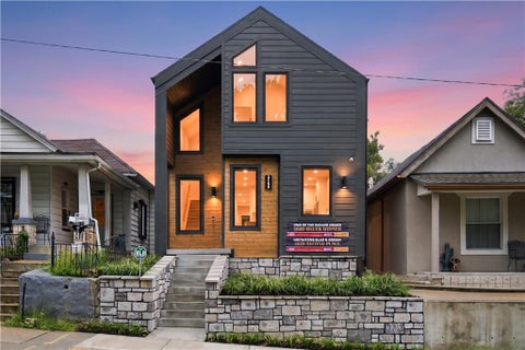 Photo of 2135 Madison Avenue, Kansas City, MO 64108 (MLS # 2644395)