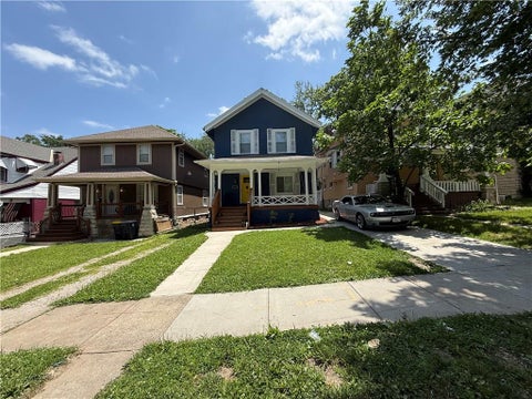 Photo of 3019 brooklyn Avenue, Kansas City, MO 64109 (MLS # 2632114)